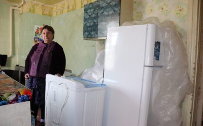 A washing machine and a fridge for disabled Tatiana